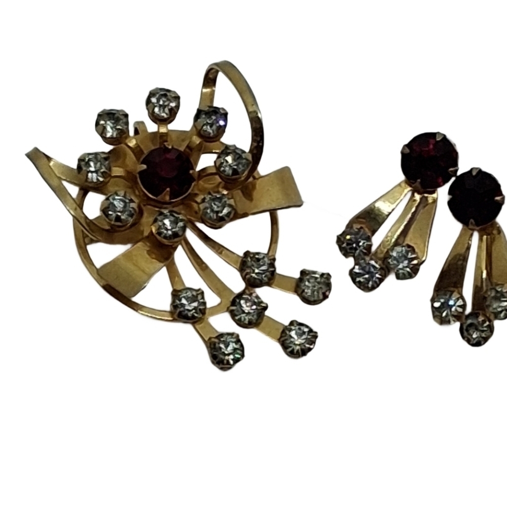Vintage Bugbee & Niles Ruby Red & Clear Rhinestone Brooch & Earrings Set